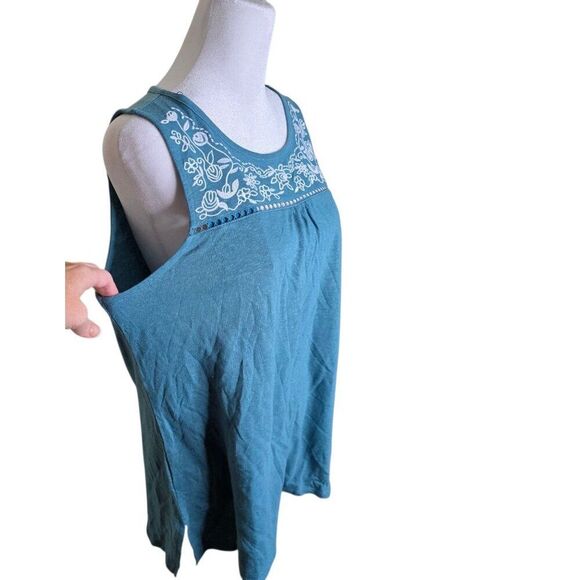 Market & Spruce Top Tank Top Womens Size M Blue Sleeveless Flowy Embroidered - Picture 3 of 10